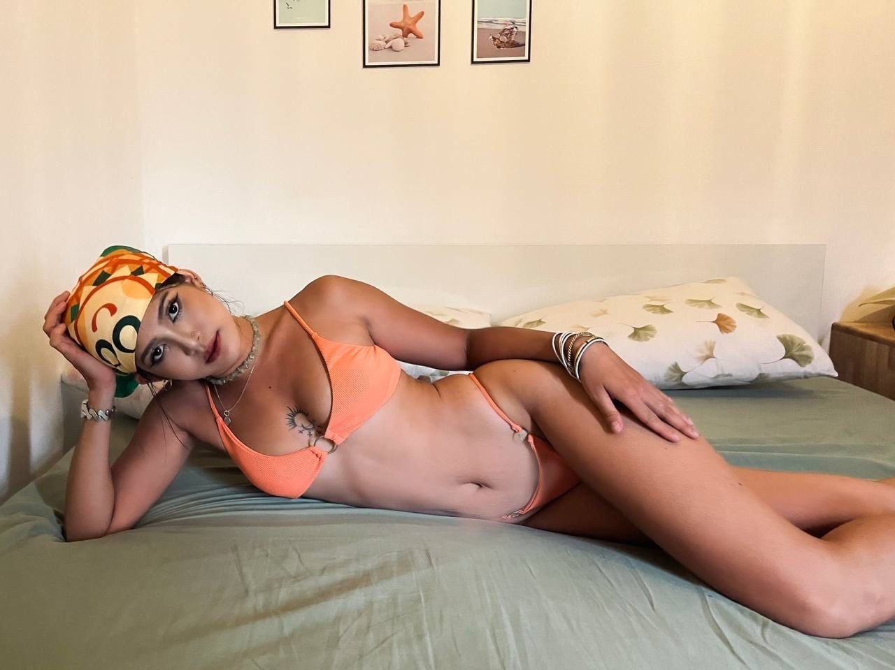 Diva real photos independent