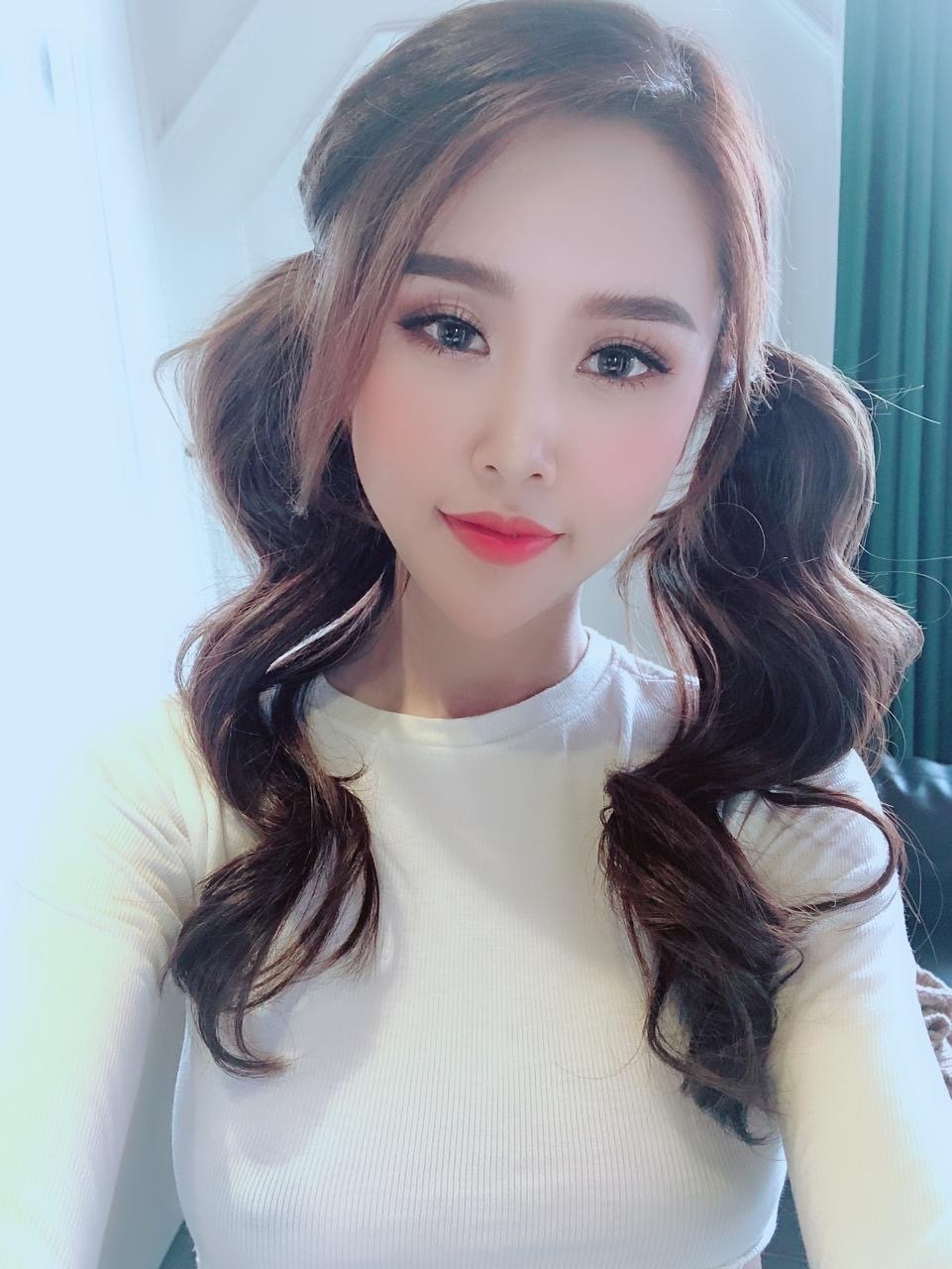 Lily. Rim. Deep. Anal .Business Bay